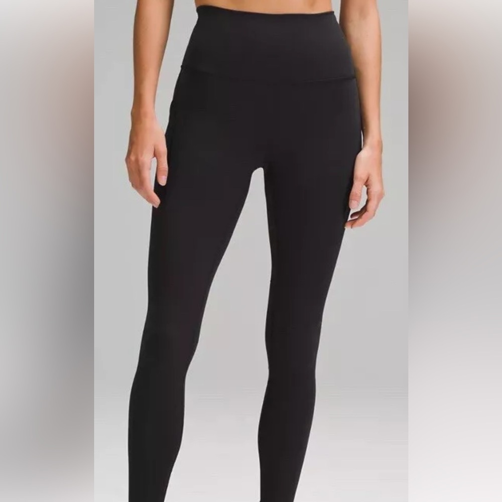 Lululemon leggings size 0-2